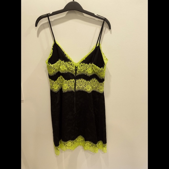 Alice+Olivia lace mini Dress - Picture 4 of 6